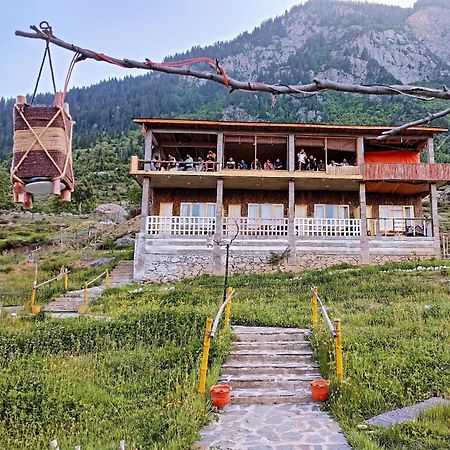 Khana Badosh Resort Kalam Exteriör bild