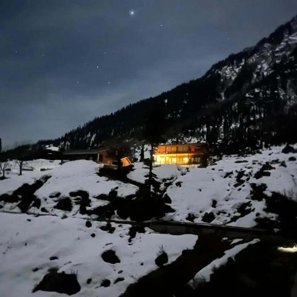 Khana Badosh Resort Kalam Exteriör bild